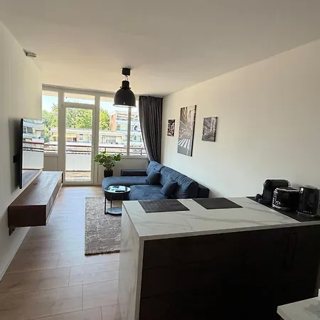 Apartment York Center Balcony Self Check In Neuss
